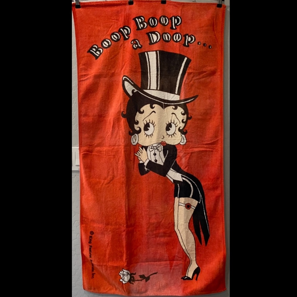 Vintage ‘80s Betty Boop Top Hat Showgirl Beach Towel 54”